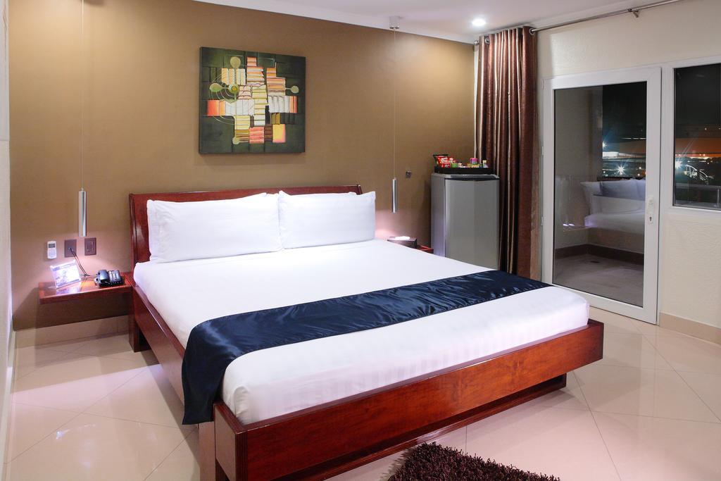 Queens Hotel Angeles City Pokój zdjęcie